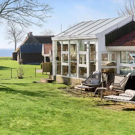 Holiday home In With Wi-fi *