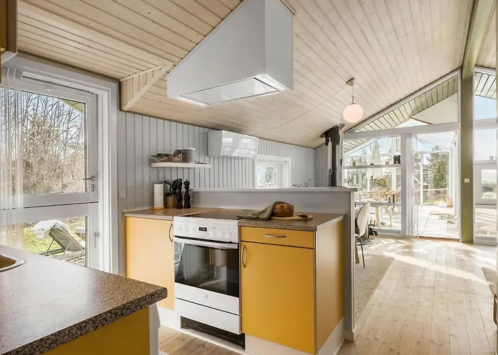 Ferienhaus 3 Bedroom Stunning In