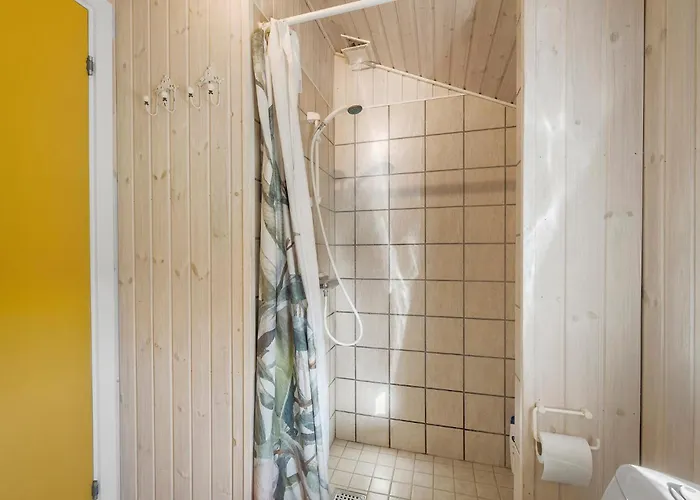 3 Bedroom Stunning In Ferienhaus *